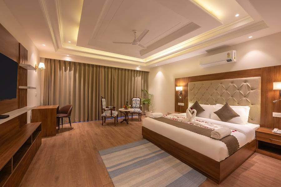 AC Deluxe Rooms in Murdeshwar