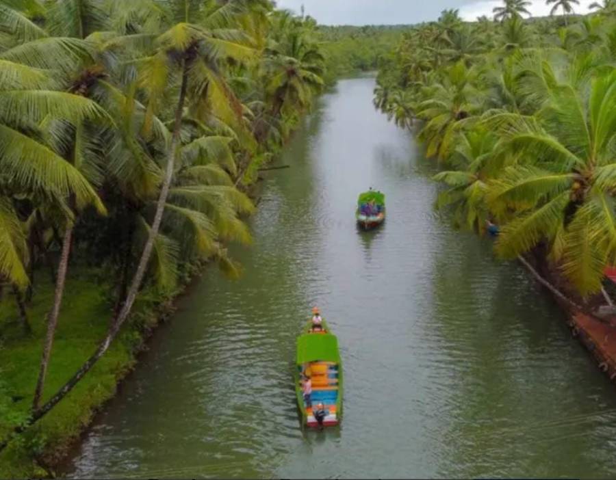 Honnavara boating near Murdeshwar